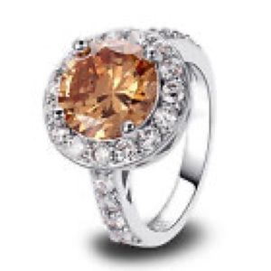 NWOT. Size 8. Round Cut Morganite and White Topaz Silver Ring.